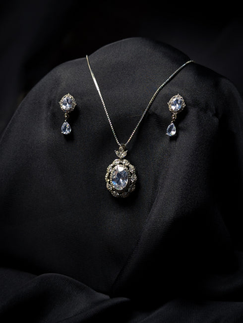 Elegant Sapphire & Diamond-Style Jewelry Set – Necklace & Earrings