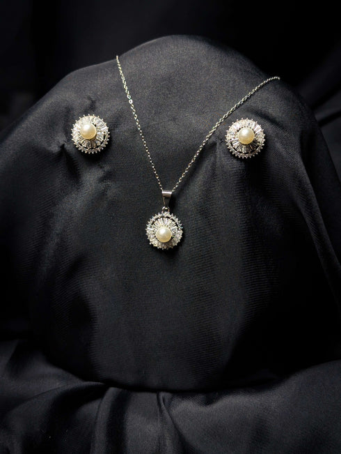 Silver and Pearl Halo Jewelry Set for Women