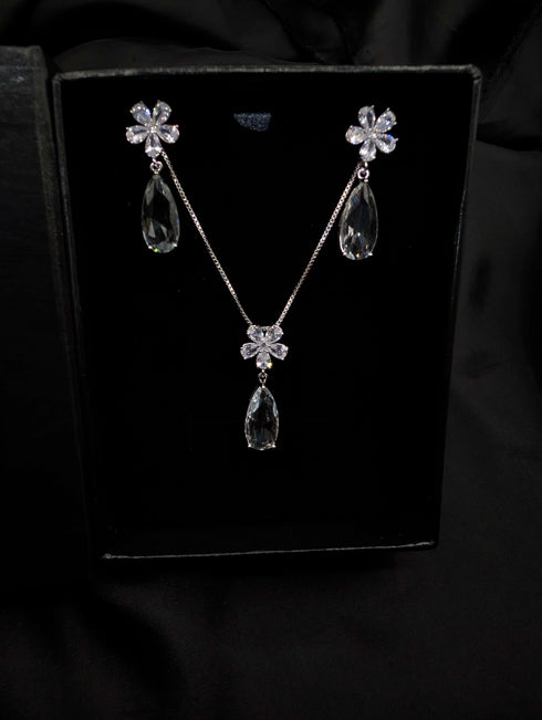 Premium Floral Zircon Pendant Set with Teardrop Drops – 5 Colors (Necklace & Earrings)