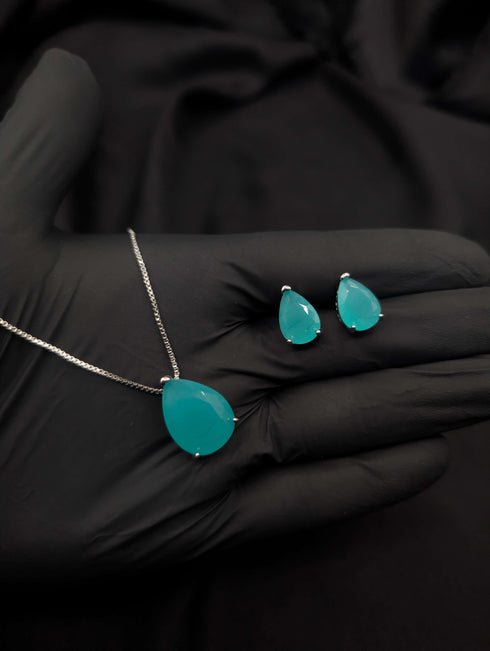 Mint green teardrop stone jewelry set for women.
